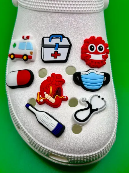 JibbiStar Джибитсы на crocs набор медицинский