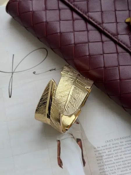 ARTVI Jewelry Браслет на руку широкий лист объемный