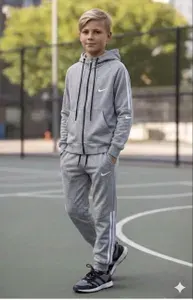 Костюм спортивный