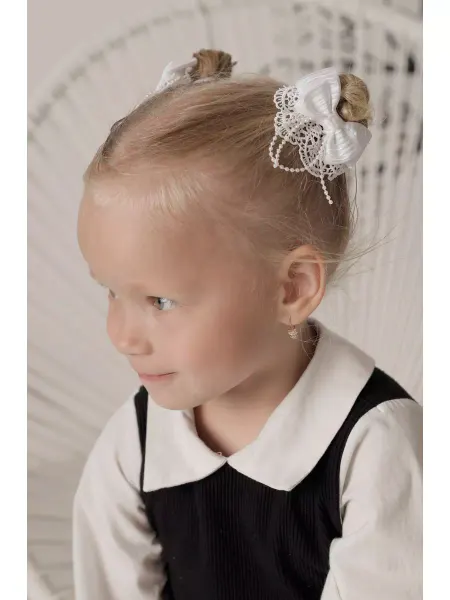 Baby's joy Банты на резинке белые с кружевом детские 2 шт