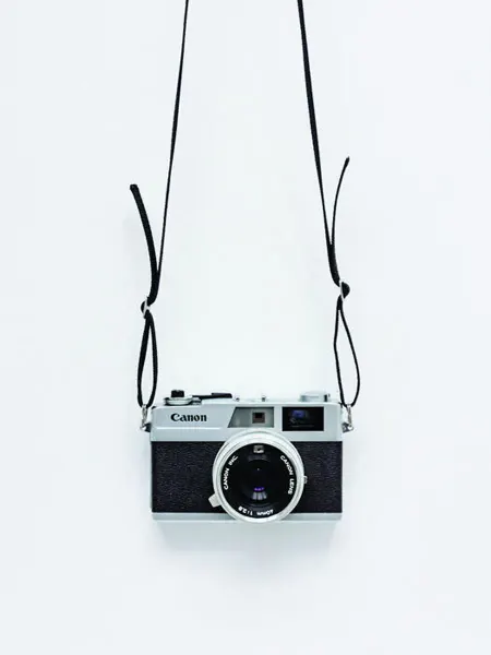 Poster Mall Постер на стену Ретро фотоаппарат Canon картины 40х50