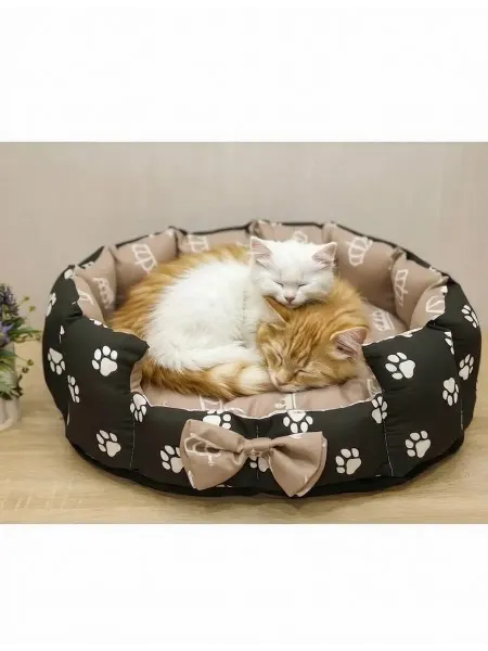 Лежанка для кошек и средник пород собак 50*50*16. Короны