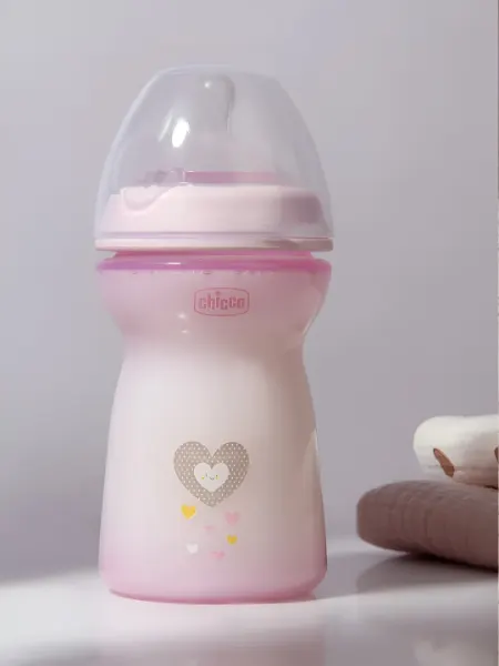 Бутылочка Chicco Natural Feeling быстрый поток пластиковая 6 м+ 330 мл