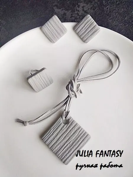 Julia Fantasy Набор бижутерия женская серое колье, кольцо и серьги