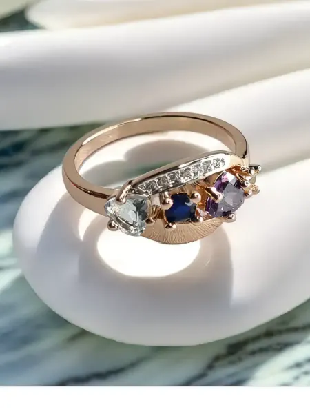 Fallon Jewelry Кольцо с камнями женское гипоаллергенное мед сплав