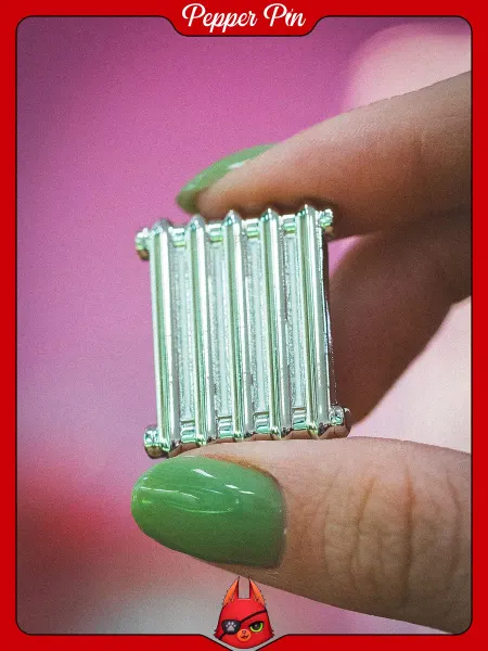 Pepper Pin Металлическая брошь на рюкзак СССР батарея