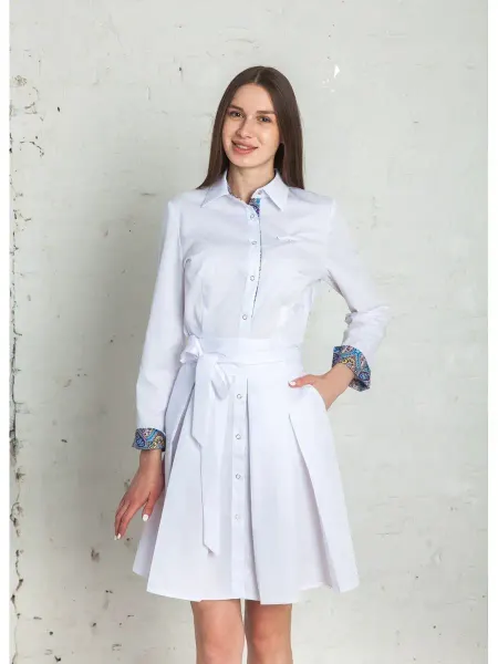 White wears Халат рабочий