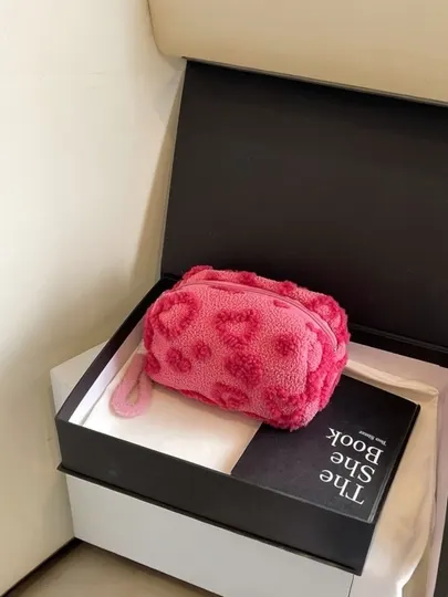 Пушистая косметичка с объёмными сердечками❤️👜🌸,Милая и уютная косметичка, органайзер