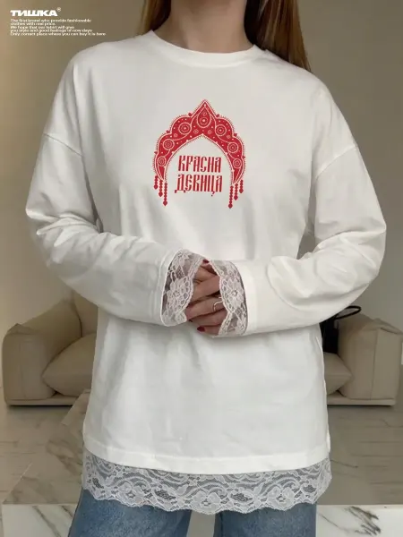 Tishka Оверсайз лонгслив с кружевом с принтом slavic core