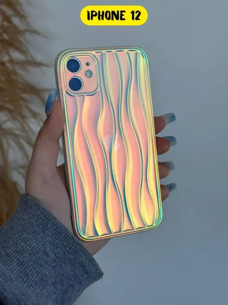 CaseLove Волнистый Чехол для iPhone 12 голографический