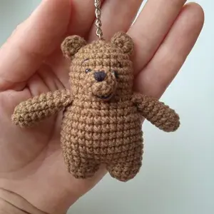 Брелок-игрушка Мишка вязаный