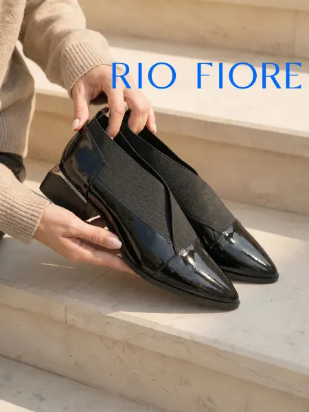 Rio Fiore Туфли на низком каблуке закрытые с острым носом лаковые