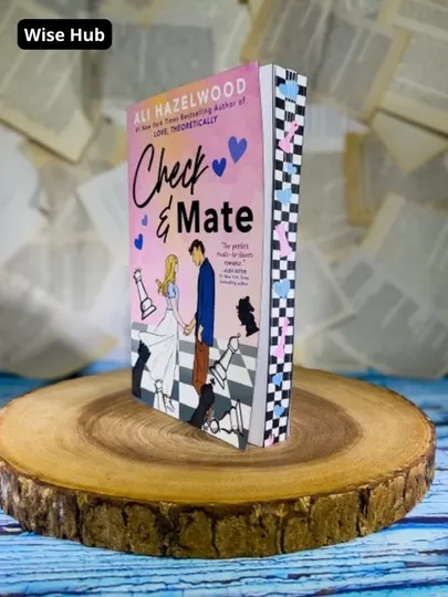 Книга: Check & Mate Ali Hazelwood английский язык