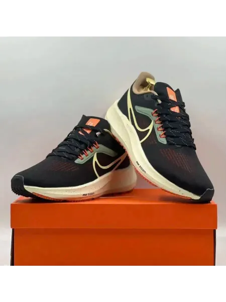 Nike / Кроссовки Кроссовки спортивные демисезонные