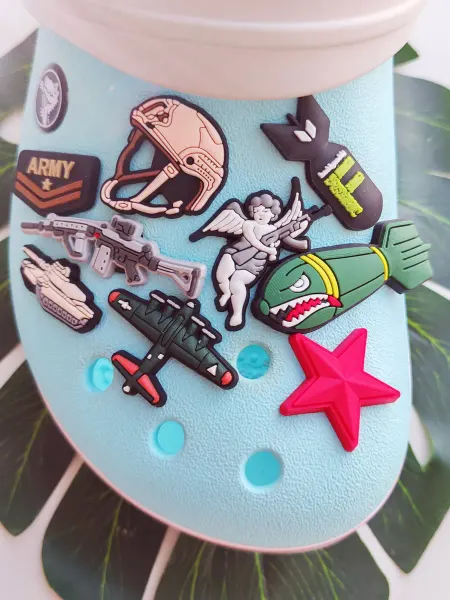 Fun_Jibz Джибитсы военные на Crocs мужские танки армия автомат