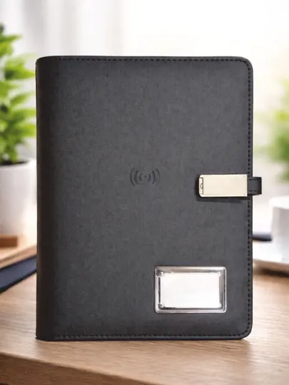 Ежедневник с беспроводной зарядкой и Power Bank