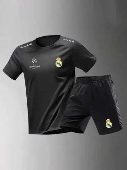 Футбольная форма с логотипами FC Barcelona и Real Madrid. (футболка + шорты)