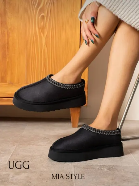 Женские зимние UGG Turkey на шерстяной подкладке из качественной замши на высоком каблуке - Женские сапоги и угги