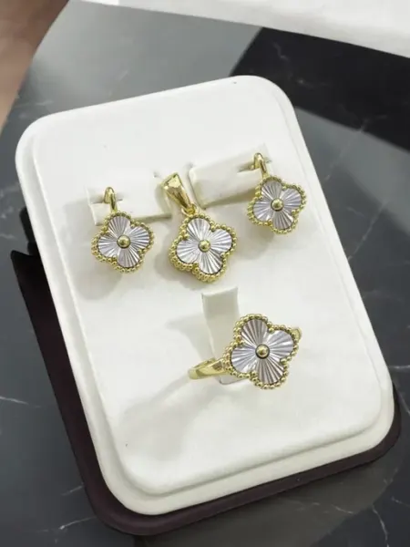 XUPING BIJOU Комплект серьги и кольцо бижутерии под золото