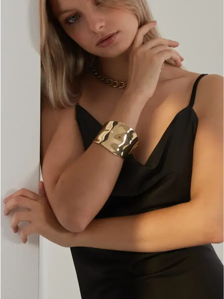 Bijoux Prestige Браслет металлический глянец широкий
