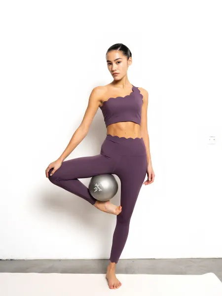B А BODY&SPORT Фитнес костюм с лосинами и топом на одно плечо