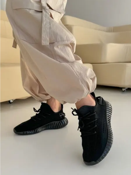 Yeezy Boost Кроссовки легкие изики