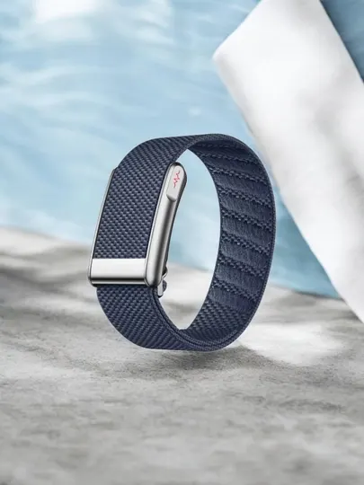 Фитнес-браслет Smart Bracelet - легкий, удобный и с неограниченной подпиской Woop