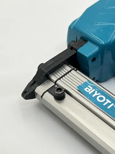 Пневматический степлер BIYOTI BYT-A625 (BYT-AF625) для гвоздей 8–25 мм, магазин 130 шт - Пневмоинструменты