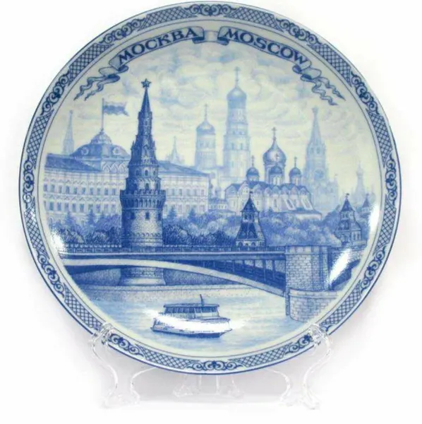 Магнит на холодильник фарфоровый с подставкой Москва 7,5 см