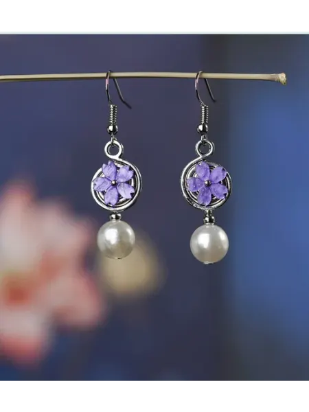 Серьги нежные цветы с камнем, асимметричные миниатюрные be self true jewel