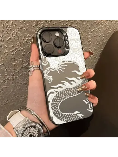 Чехол на 12 чёрный белый летающий китайский дракон IPHONE