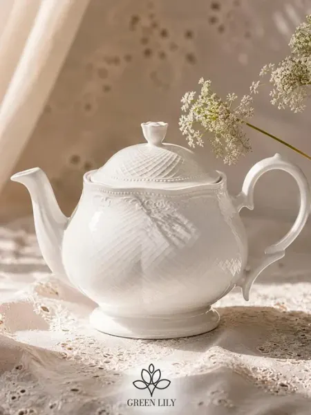 Фарфоровый заварочный чайник, 900мл Green Lily Serenity