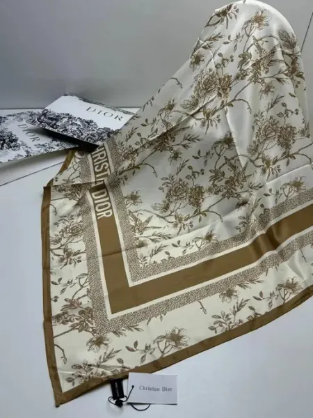Платок шелковый женский HN Fashions