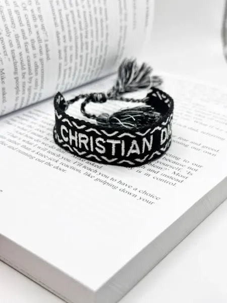 Браслет тканевый с надписью CHRISTIAN DIOR