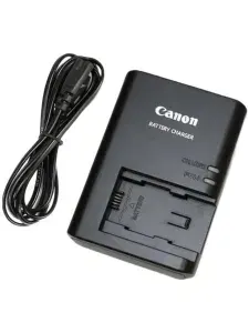Зарядное устройство CG-700 для Аккумулятора Canon BP-718/727
