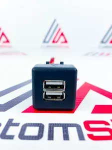 Зарядное устройство USB в штатную кнопку на 2 гнезда ВАЗ 2110 / 2111 / 2112