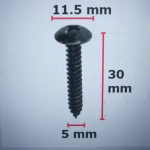 Метиз автомобильный крепежный С9 ( H-30 T-11.5 F-5) 15 штук