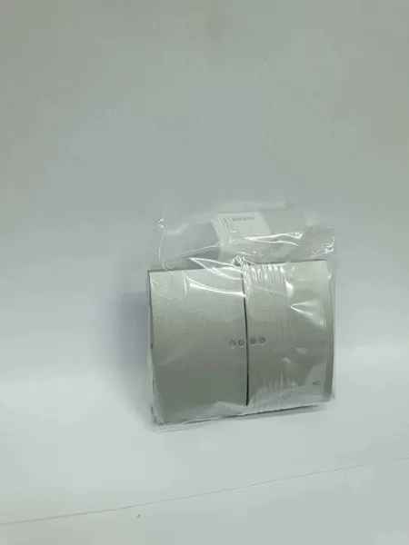 Клавиша двухклавишного выключателя с подсветкой Legrand Galea Life Aluminium 771379