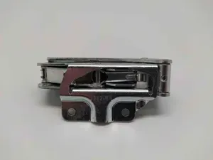 Петля (двухшарнирная) для встроенных холодильников Electrolux 2211202037, 2211653015, DHF211ZN