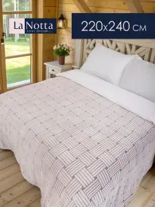Плед 220х240 плюшевый на диван. Покрывало на кровать