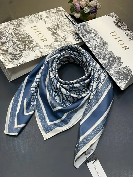 DIOR/ Платок шелк на голову, на шею