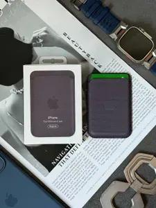 Картхолдер тканьевый для iPhone 12 - 17 TechWoven с MagSafe на три карты / Баклажан