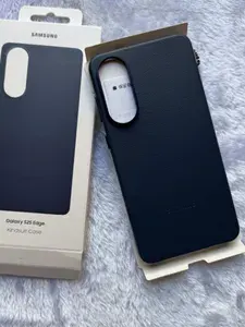 Кожаный защитный чехол Samsung Galaxy S25 Edge