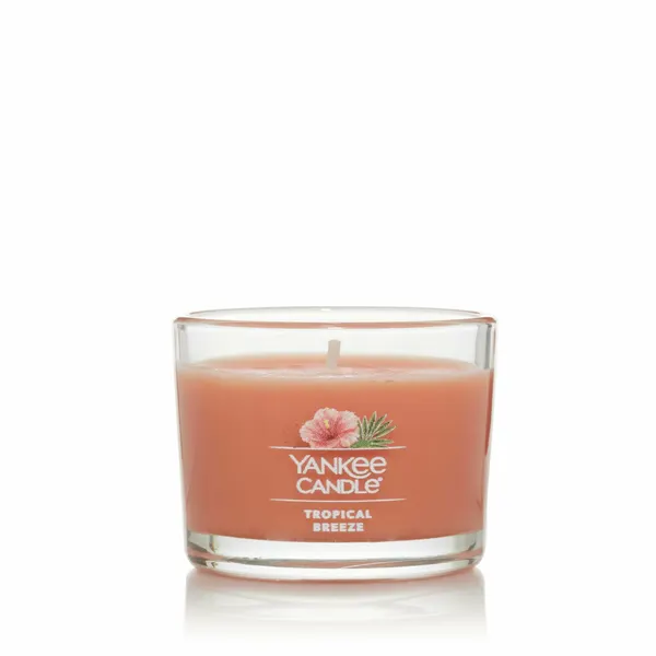 Yankee Candle / Свеча ароматическая Тропический бриз 37 гр в стакане