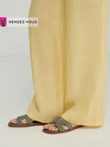 Шлепанцы TENDANCE