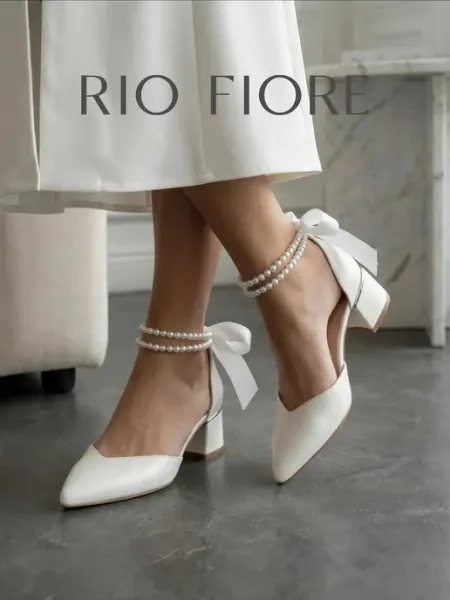 Rio Fiore Туфли на низком каблуке свадебные с ремешком