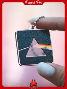 Брелок на ключи или рюкзак pink floyd