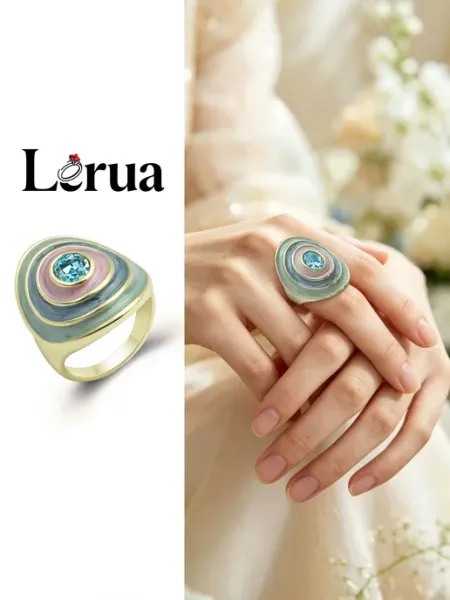 Кольцо бижутерия с эмалью и шпинелью Lerua