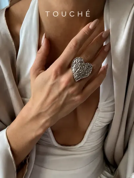 Кольцо широкое массивное крупное сердце бижутерия TOUCHÉ