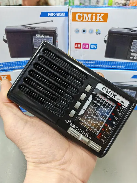 Карманный радиоприемник CMiK MK-958, приём TV, наушники, фонарик